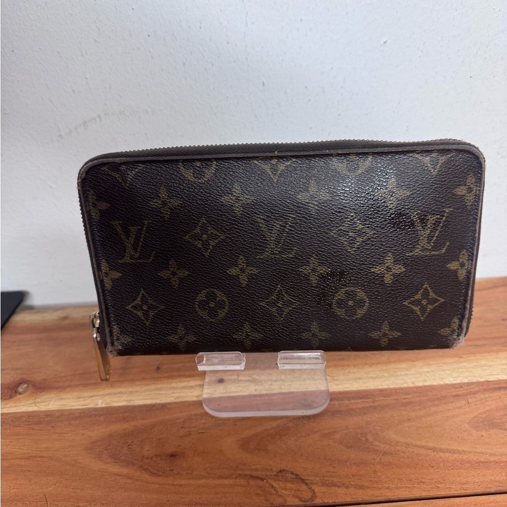 Louis Vuitton Zippy Brown Monogram Wallet